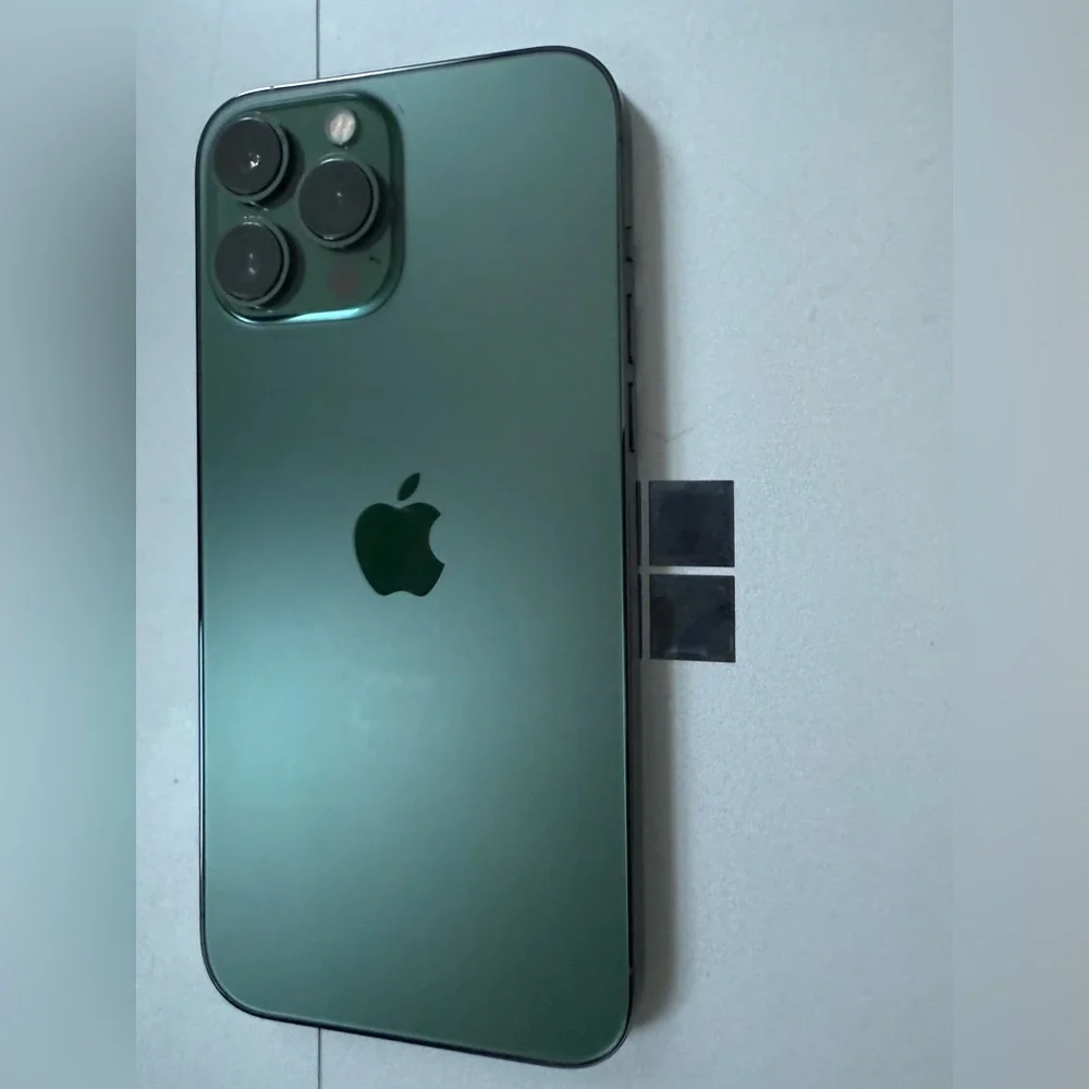 iPhone 15 Pro Max – 512GB – Green – Verizon – Great Condition